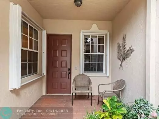 Davie, FL 33328,3166 Fairway Circle #7