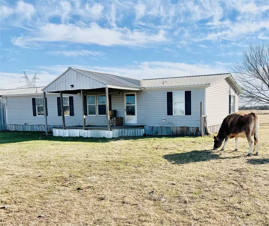 Chico, TX 76431,192 Private Road 1566