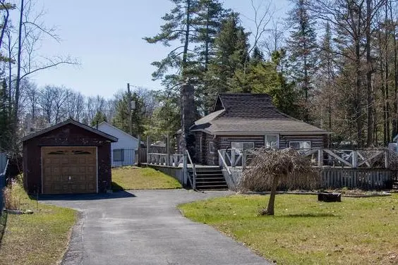 Wasaga Beach, ON L9Z 2L4,125 RIVER RD E