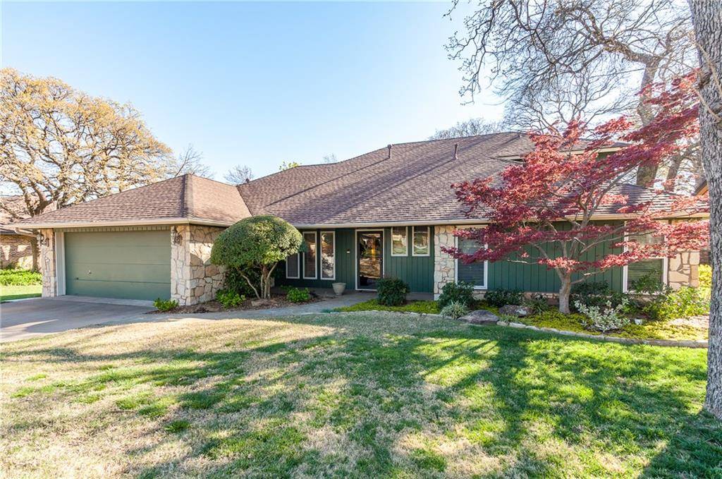 1708 Seminole Dr, Edmond, OK 73013