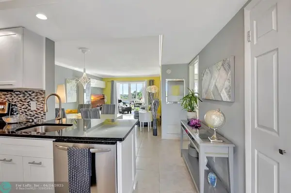 Boynton Beach, FL 33435,2300 NE 1st Ln #409