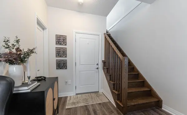 Hamilton, ON L0R 1P0,80 Laguna Village CRES