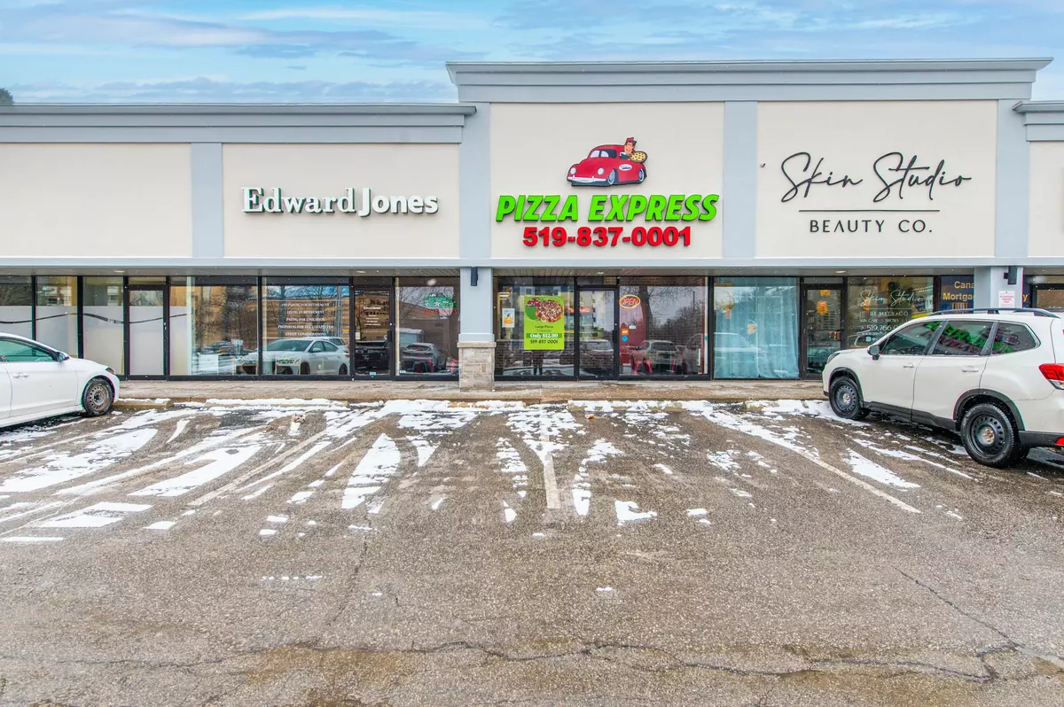 Guelph, ON N1H 3Z1,672 Woolwich ST