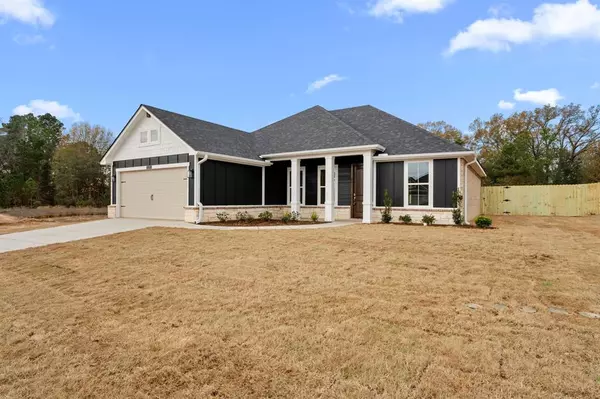 1533 Shug Lane,  Lindale,  TX 75771