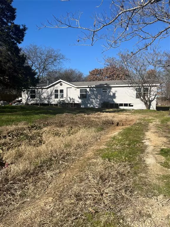1221 Marie Street,  Joshua,  TX 76058