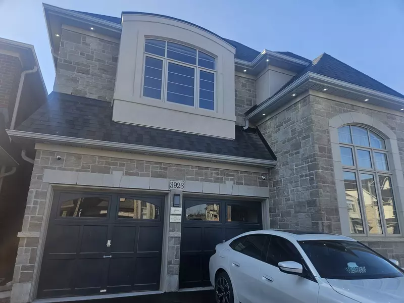 3923 Koenig RD, Burlington, ON L7M 0Z8