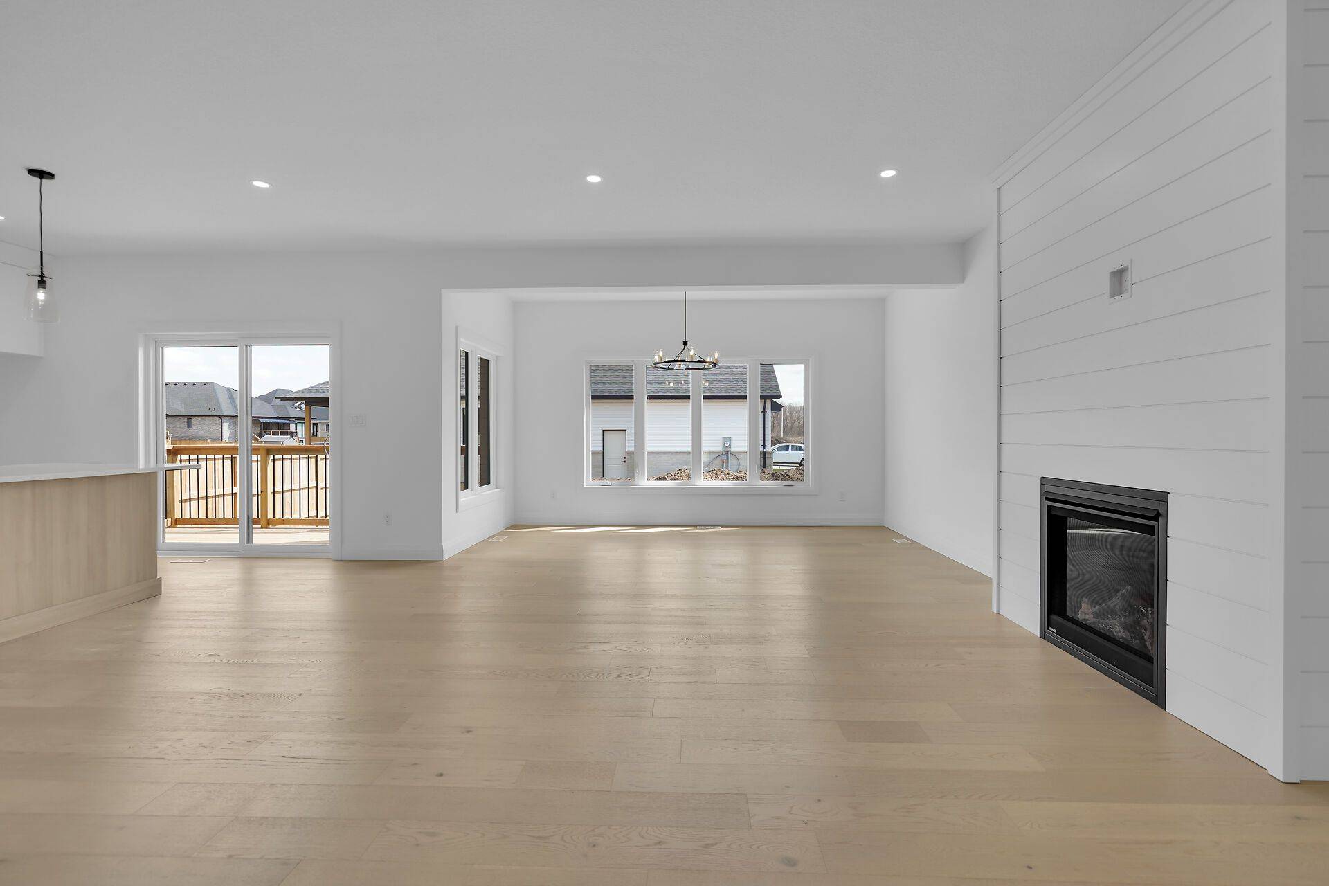 Strathroy-caradoc, ON N7G 4E1,9 BRISCOE CRES