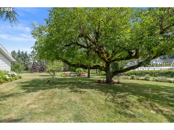 West Linn, OR 97068,19798 S HAZELHURST LN