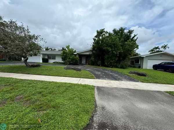 Hollywood, FL 33021,4931 Pierce St