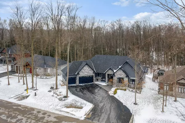 Springwater, ON L9X 0J2,69 Black Creek TRL