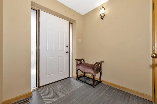 Beacon Hill North - South And Area, ON K1J 6M3,42 Twilight (Davidson) CRES