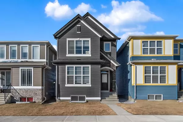 24 Corner Glen AVE Northeast, Calgary, AB T3N 2L6