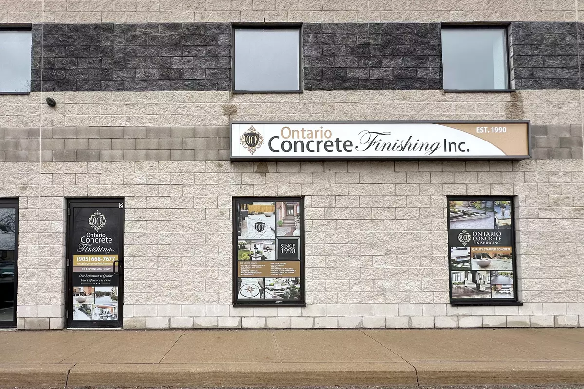 Oshawa, ON L1H 7K4,1472 Thornton RD N #A2