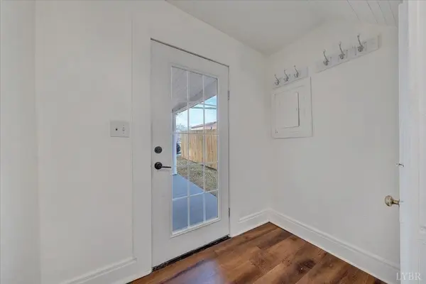 Martinsville, VA 24112,28 High St