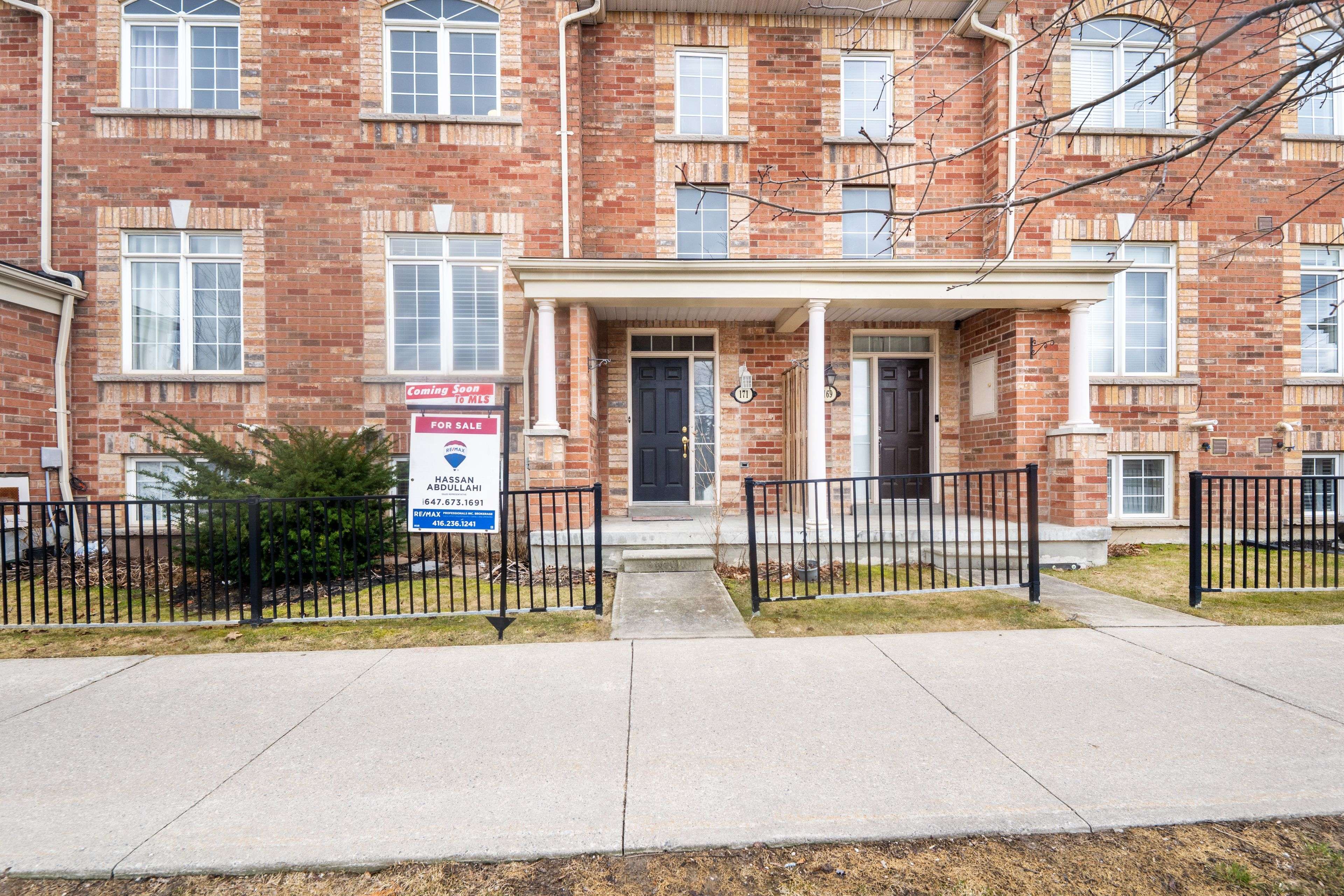 Whitby, ON L1R 0E2,171 Kenneth Hobbs AVE