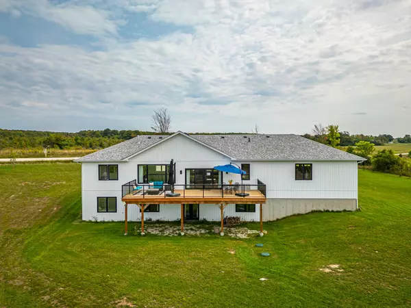 Meaford, ON N4K 5W4,638508 St Vincent Sydenham Townline