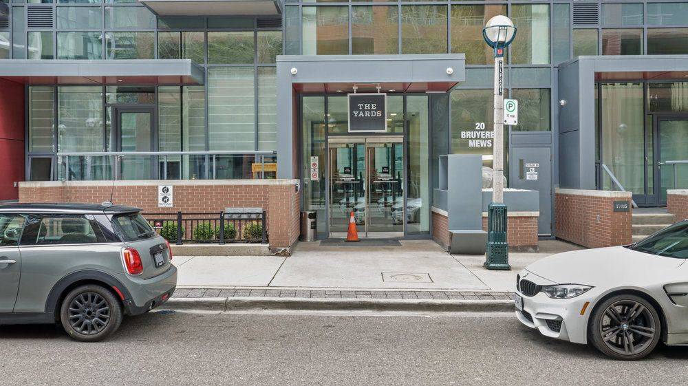 Toronto C01, ON M5V 0G8,20 Bruyeres Mews #1712