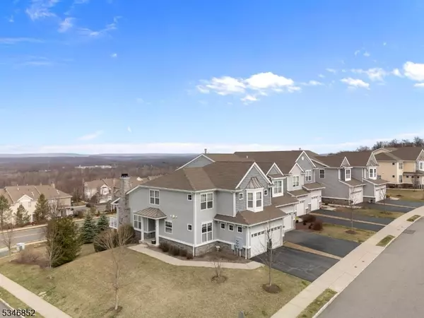 1 Blazingstar Way, Allamuchy Twp., NJ 07840