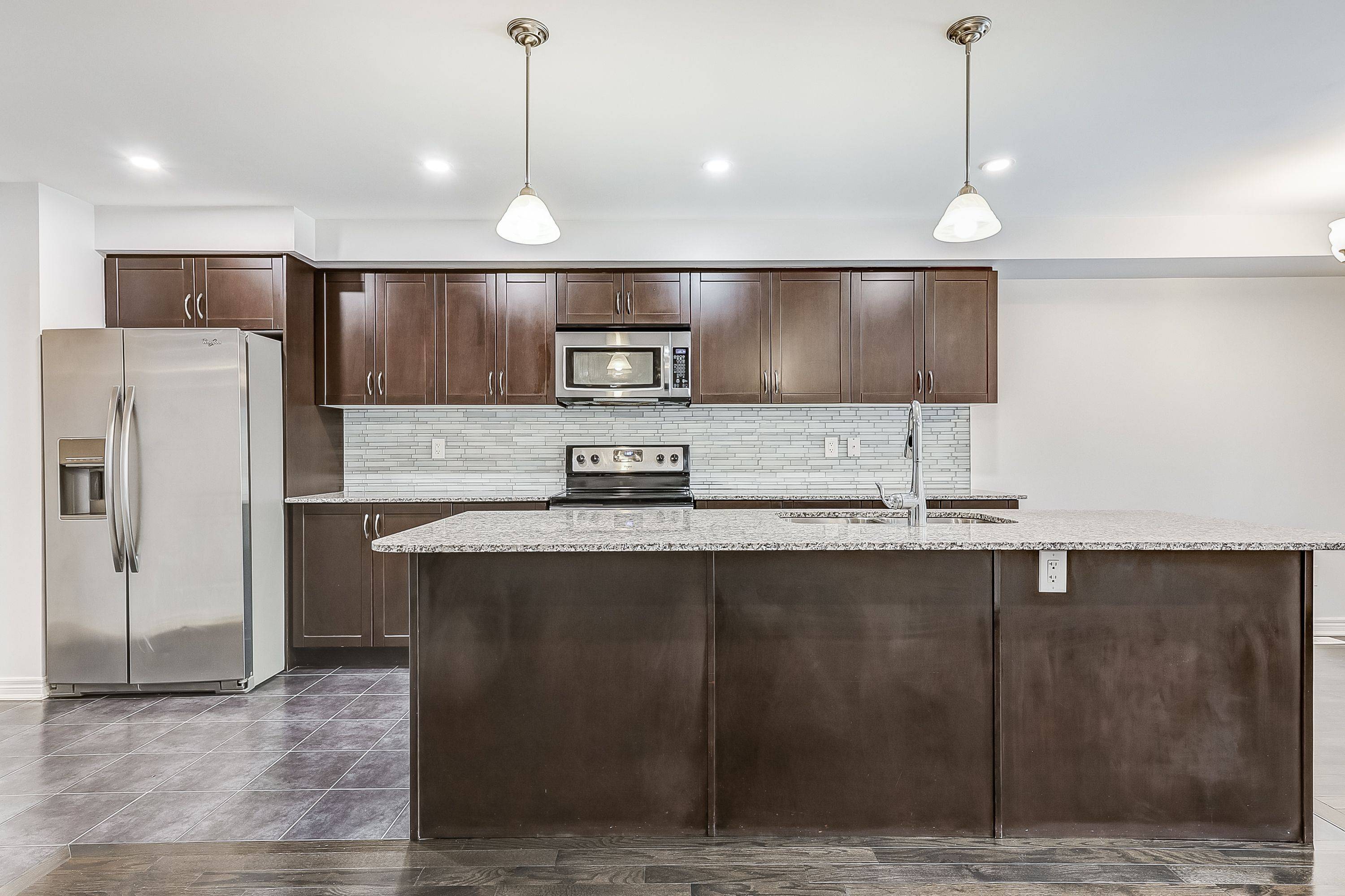Newmarket, ON L3Y 0A7,332 Doak LN