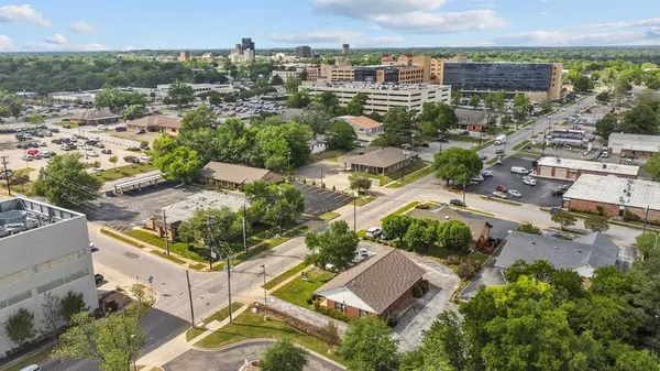 Tyler, TX 75701,844 S Fleishel Avenue