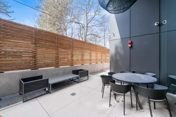 Toronto C10, ON M4G 3A7,1414 Bayview AVE #603