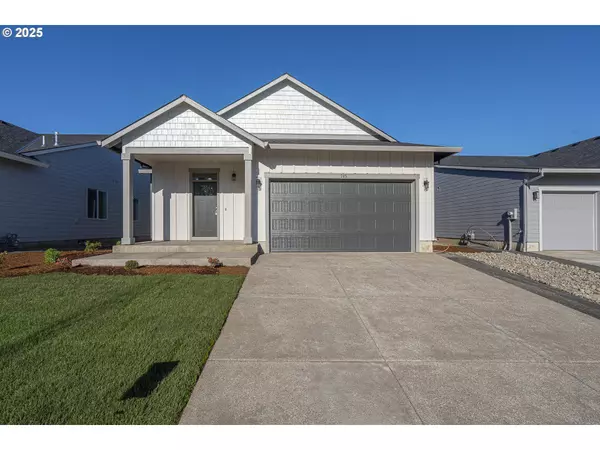 705 Tigerlily ST, Silverton, OR 97381