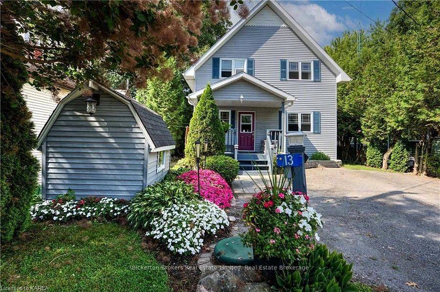 13 STURTIVANS LN, Leeds And The Thousand Islands, ON K7G 2V4
