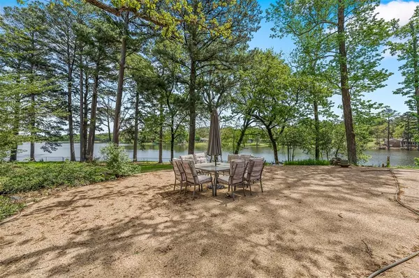 Mineola, TX 75773,222 County Road 2430