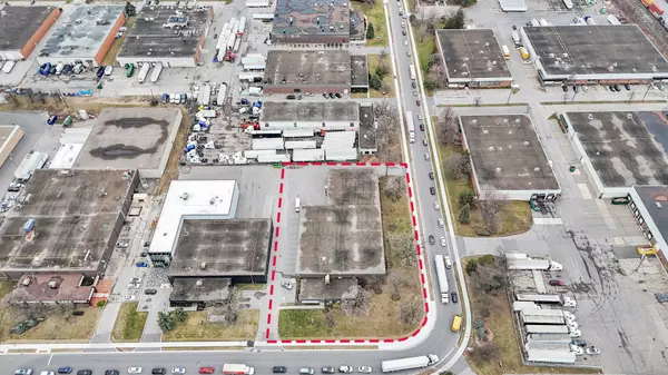7590 Bath RD, Mississauga, ON L4T 1L2
