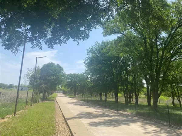 Mineral Wells, TX 76067,462 Halsell Road