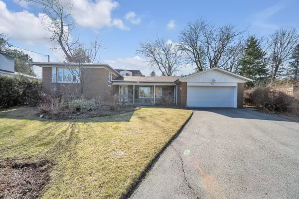 26 Paultiel DR, Toronto C14, ON M2M 3P3
