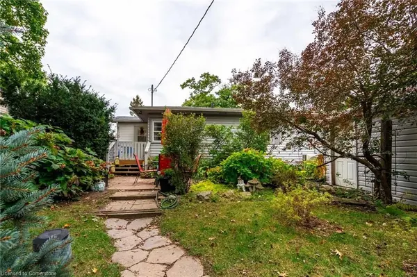 Haldimand, ON N0A 1P0,24 Lake RD