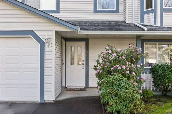 Comox, BC V9M 3P4,2155 Meadowlark Dr