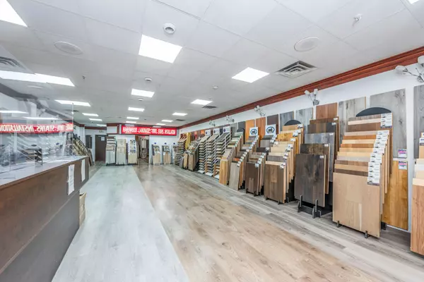 Vaughan, ON L4K 2S9,2104, Hwy 7 RD E #3