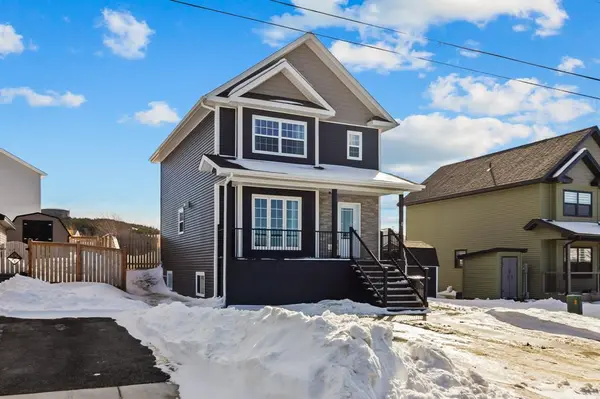 8 Jonathan Drive, Paradise, NL A1L 4K3