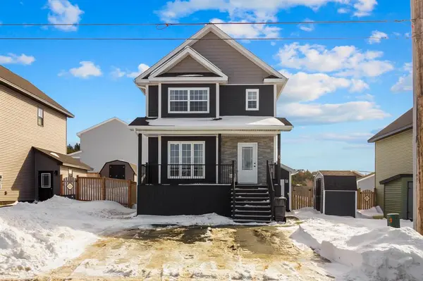 8 Jonathan Drive, Paradise, NL A1L 4K3
