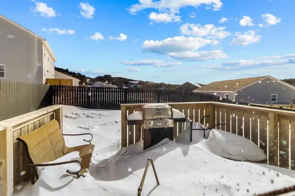 8 Jonathan Drive, Paradise, NL A1L 4K3