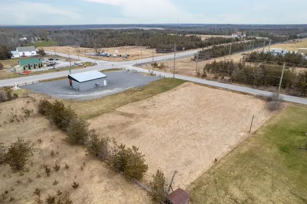 Prince Edward County, ON K0K 1A0,2925 Highway 62 HWY S