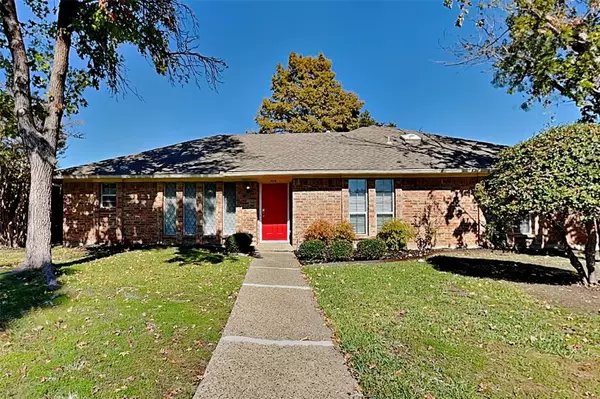 1929 Sussex Drive,  Carrollton,  TX 75007