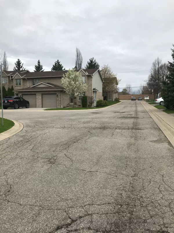 London, ON N6G 4Y5,340 Ambleside DR #35