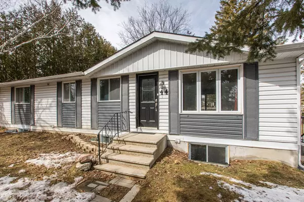 Stittsville - Munster - Richmond, ON K2A 1T5,44 LAZY NOL CT