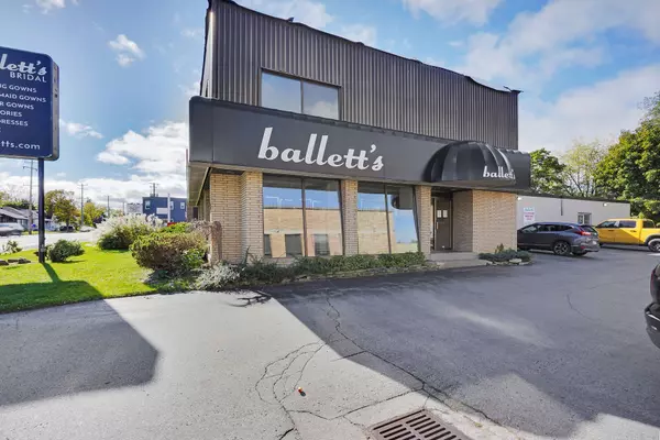 London South, ON N6J 2L2,221 Wharncliffe RD S