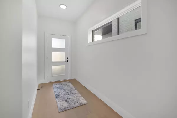 London, ON N6H 5X1,1238 Whetherfield ST