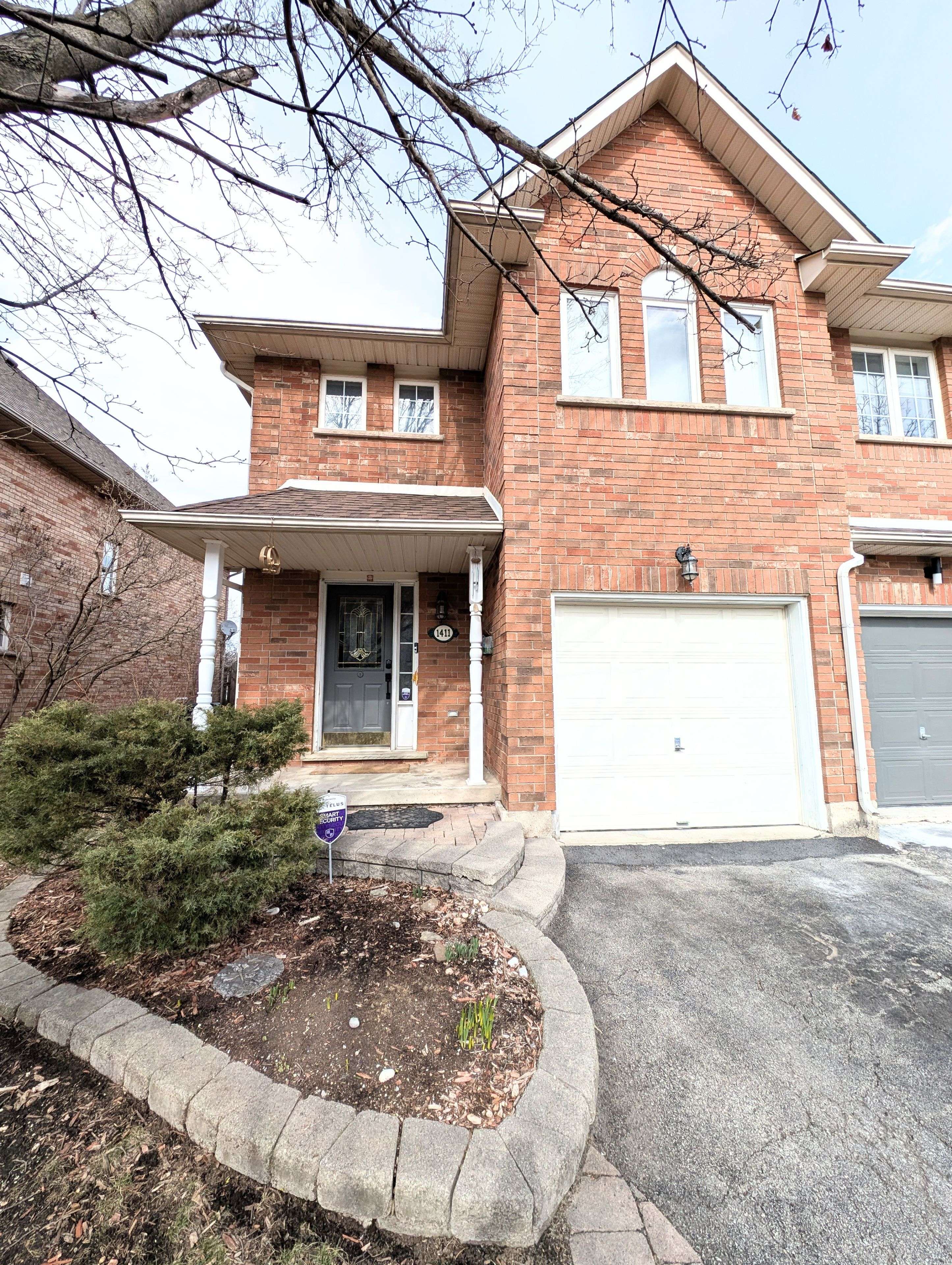 1411 Tobyn DR, Burlington, ON L7M 4V7