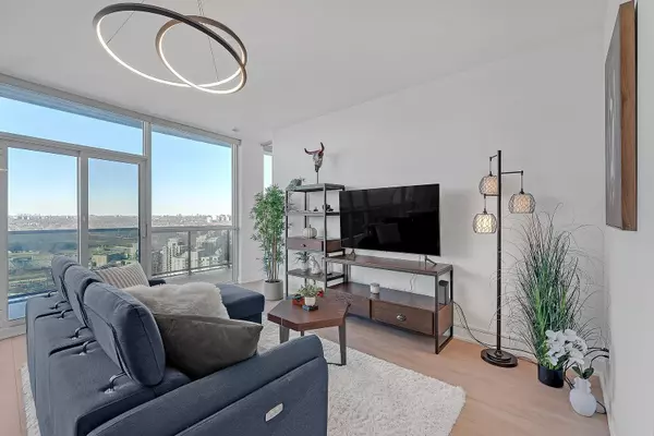 Toronto W06, ON M8V 4B4,80 Marine Parade DR #2907