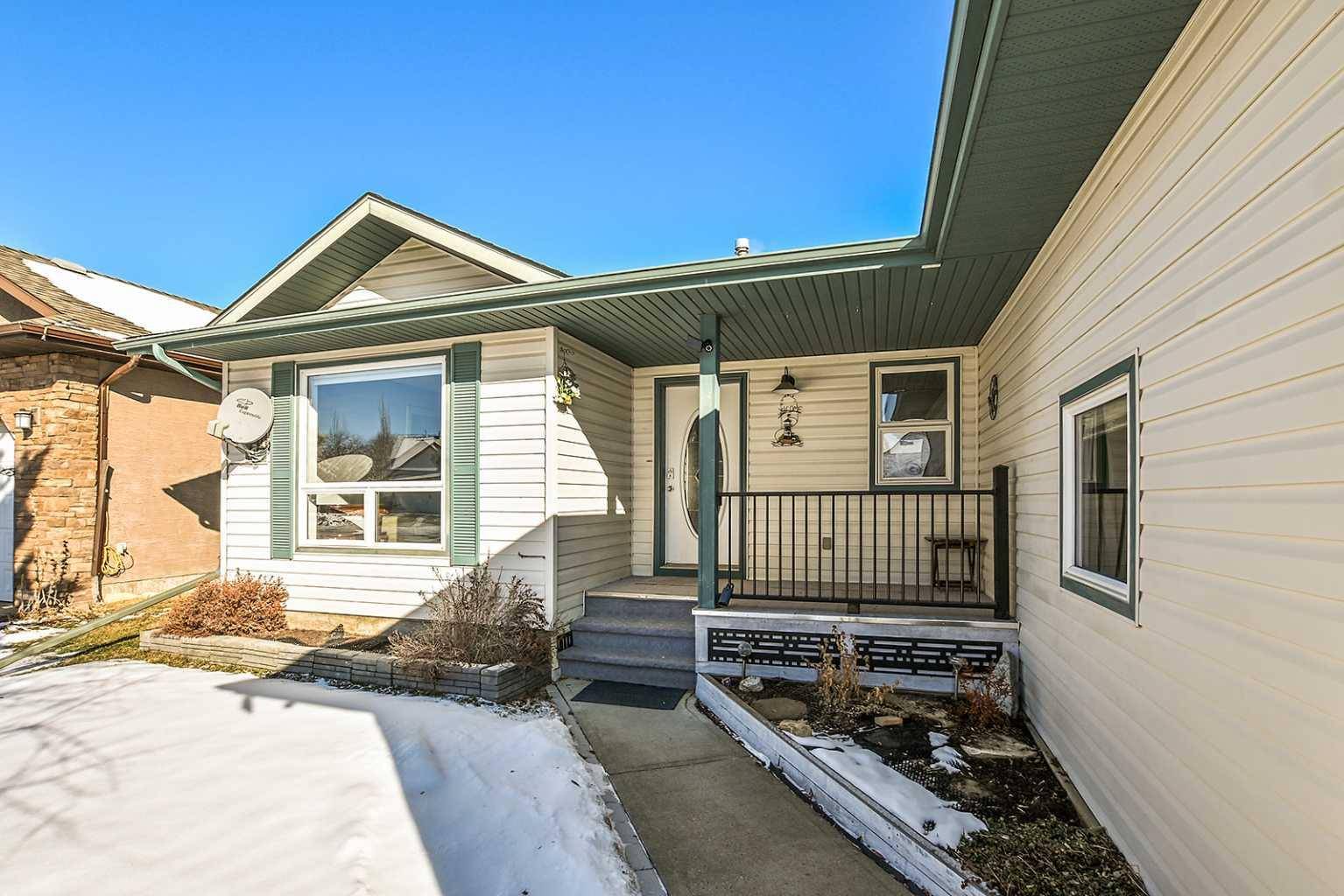 Sylvan Lake, AB T4S 1V8,5 Westwood Close