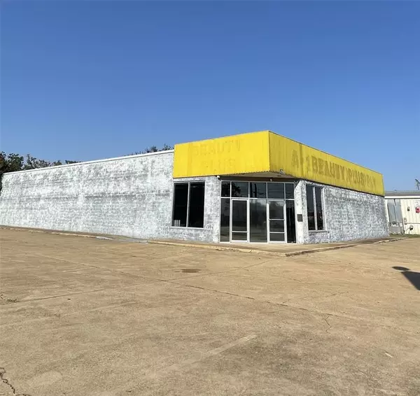 2121 E Texas Street, Bossier City, LA 71112
