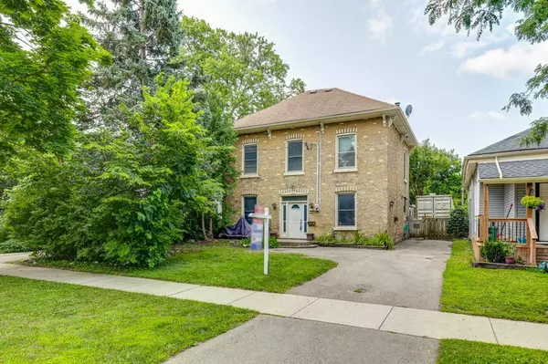 193 Waterloo ST #2, London East, ON N6B 2N1