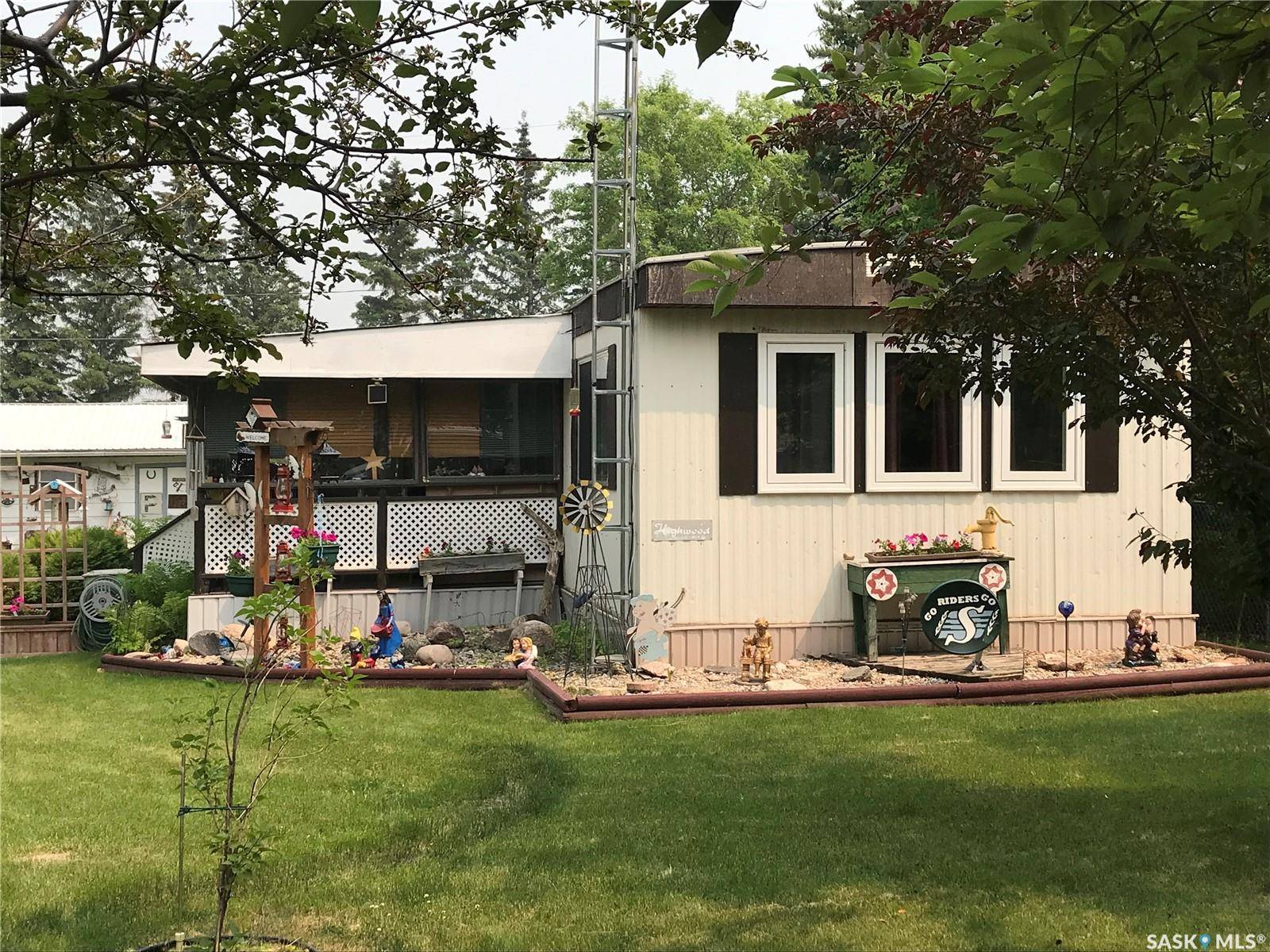 Star City, SK S0E 1P0,306 8th STREET