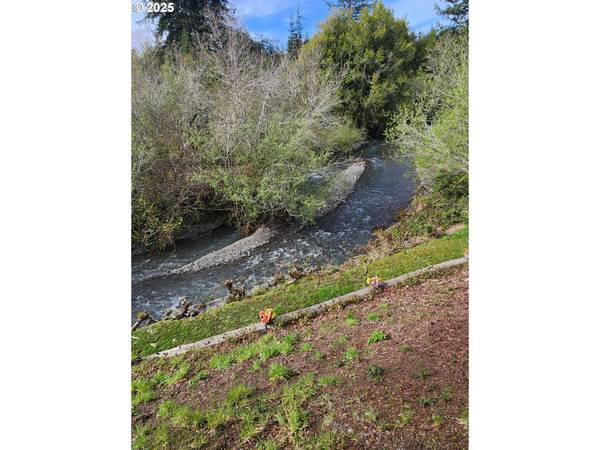 30770 JACKS LANDING, Gold Beach, OR 97444